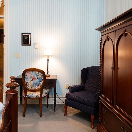 Captain Henderson House Hotel Arkadelphia Szoba fotó