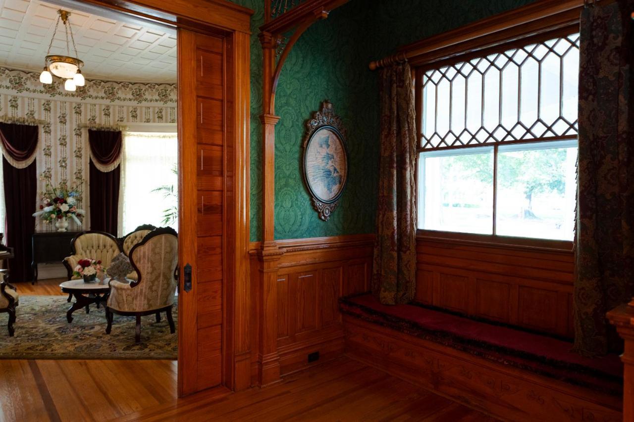 Captain Henderson House Hotel Arkadelphia Kültér fotó