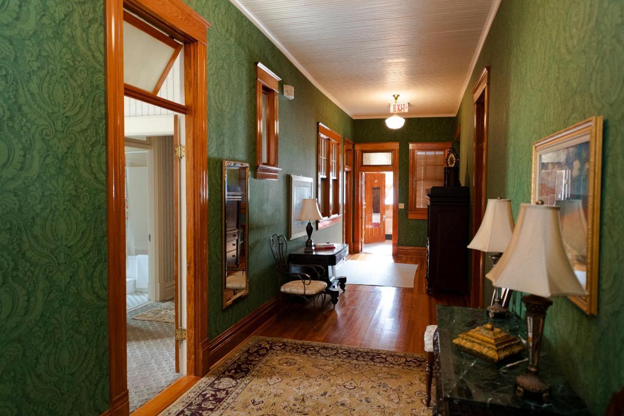 Captain Henderson House Hotel Arkadelphia Kültér fotó