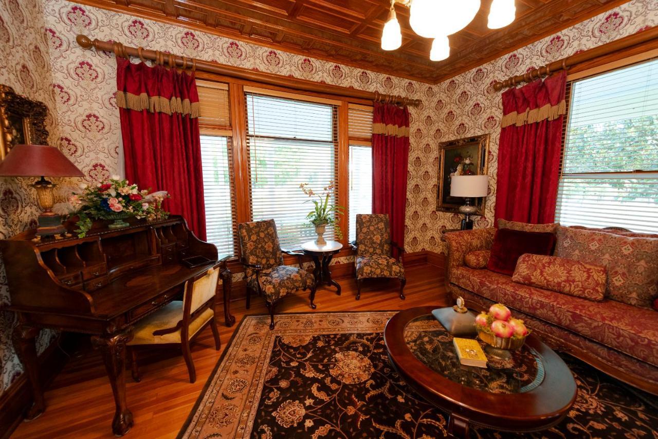 Captain Henderson House Hotel Arkadelphia Kültér fotó